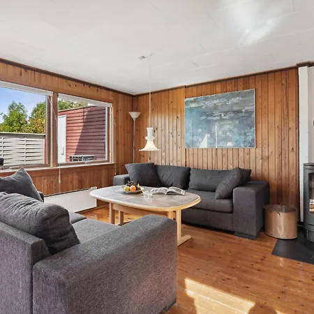 Nice Home In Sydals With Wifi